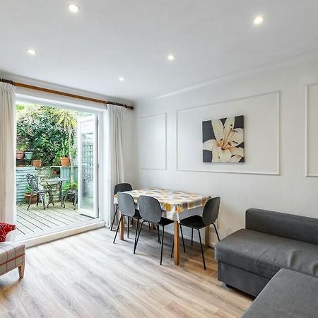 Lovely West London Entire Apartment المظهر الخارجي الصورة