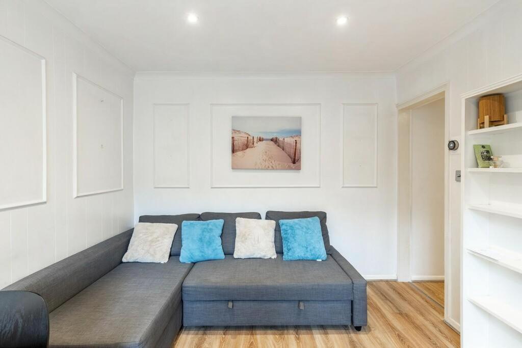 Lovely West London Entire Apartment المظهر الخارجي الصورة